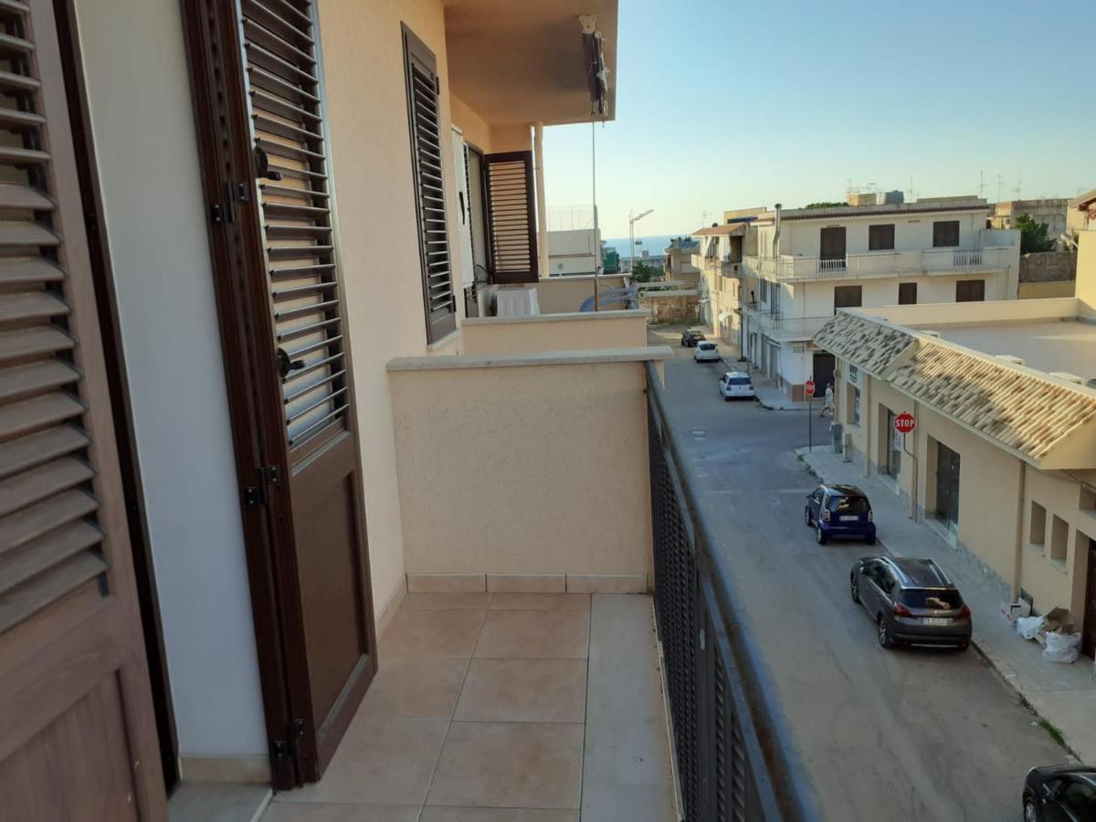 A Casa Di Loretta Apartment Теразини Екстериор снимка