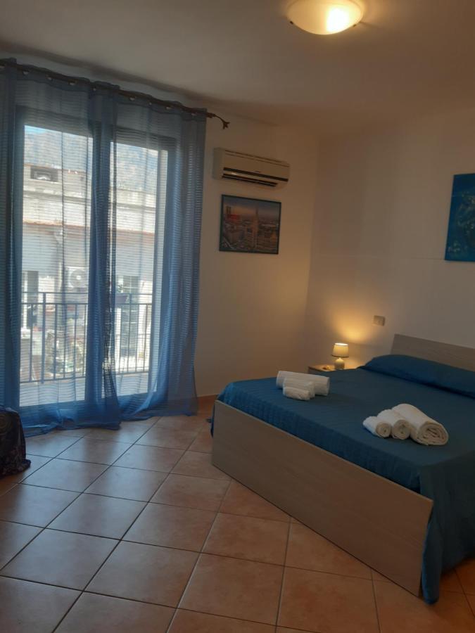 A Casa Di Loretta Apartment Теразини Екстериор снимка
